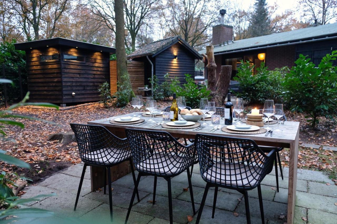 Lodge In Een Bosrijke Omgeving Met Hottub & Sauna Opt Rheezerveen Exterior photo